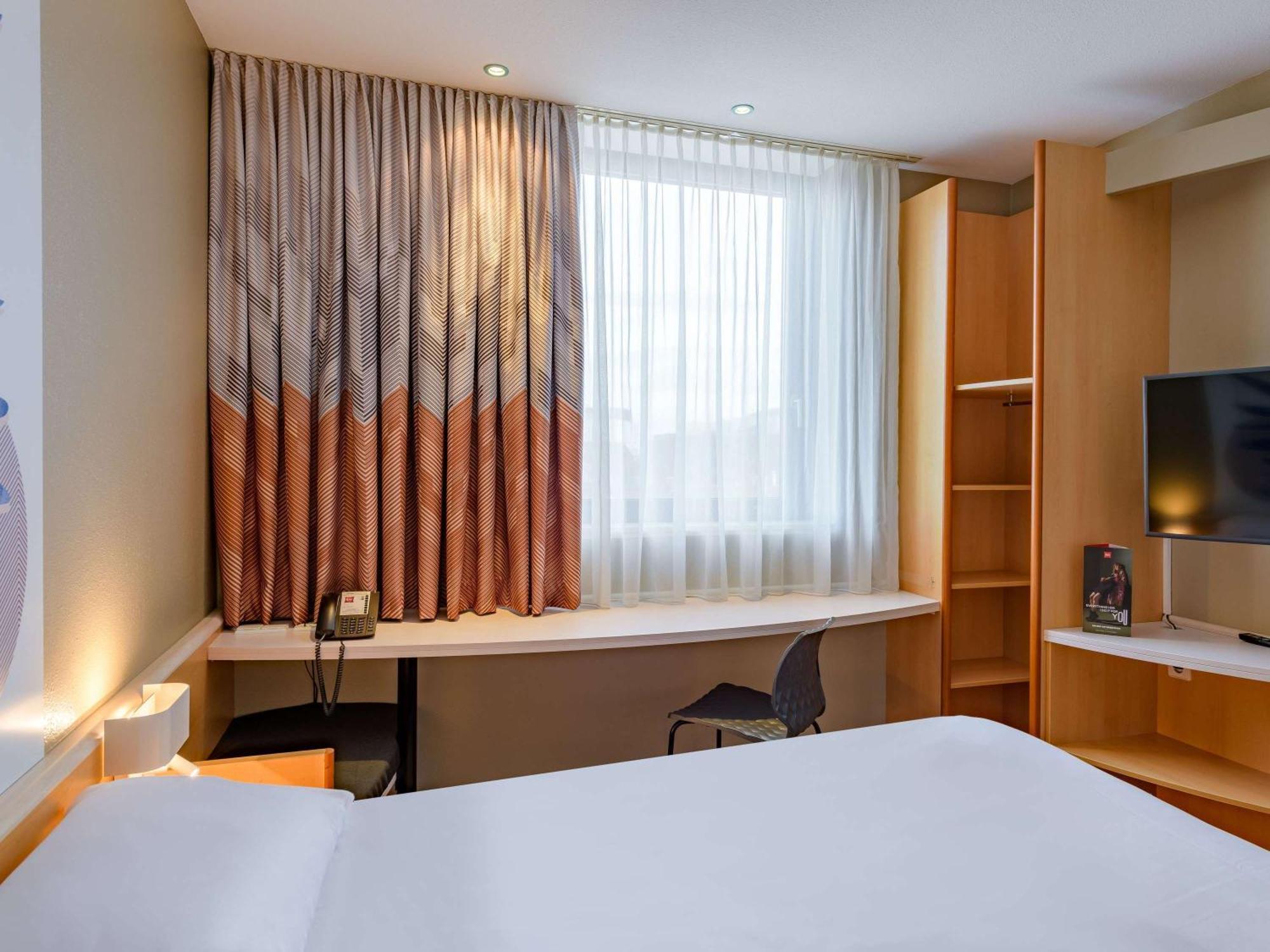 Ibis Heilbronn City Exterior foto