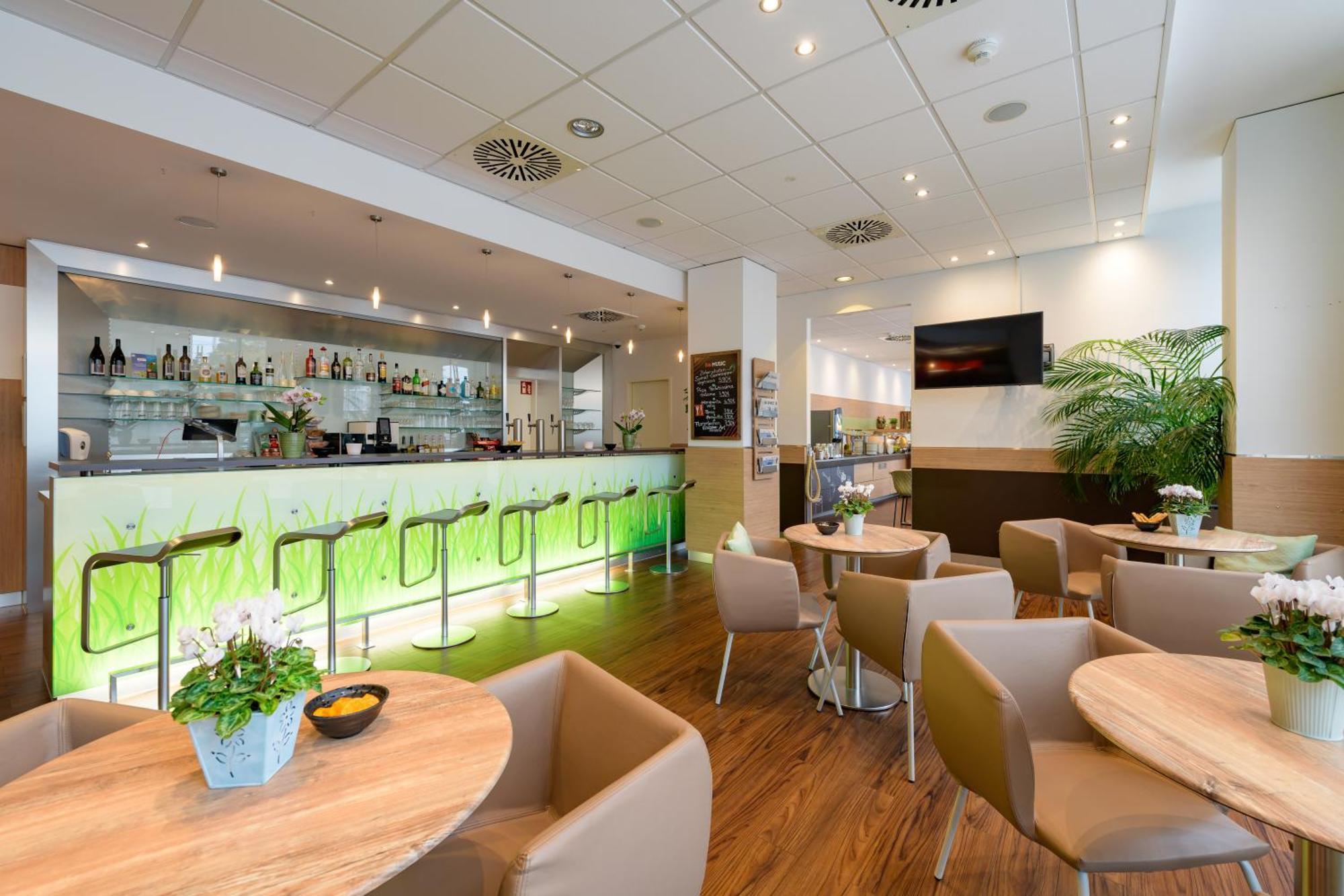 Ibis Heilbronn City Exterior foto
